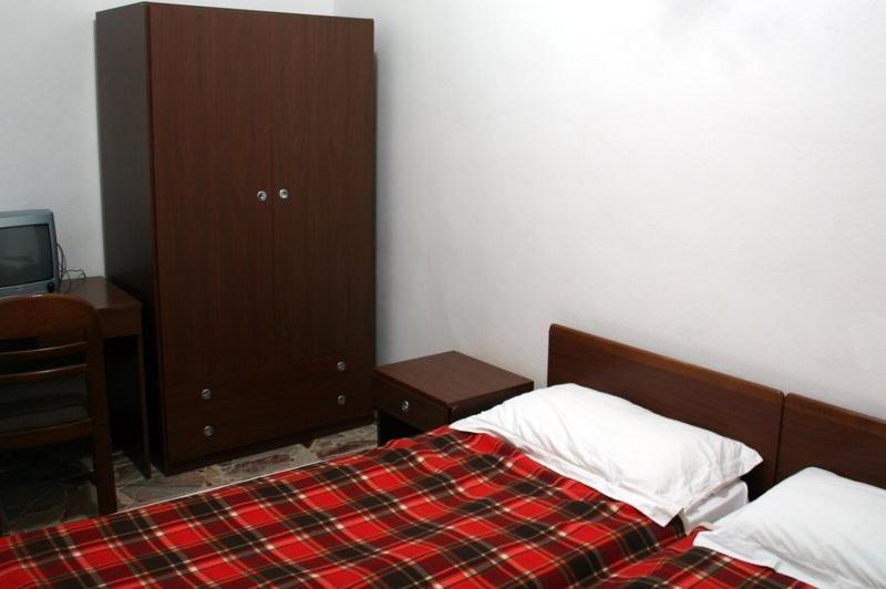 Family Inn Pero Bilik gambar