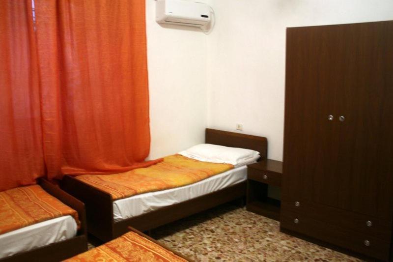 Family Inn Pero Bilik gambar